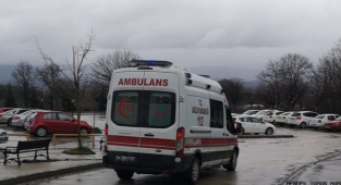 Hendek'te Kuru sıkı tabancayla oynarken kendini vuran 13 Yaşındaki çocuk hastanelik oldu