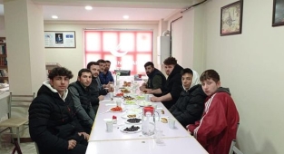 Hendek Yeniden Refah Partili Gençler Kahvaltıda Buluştu 