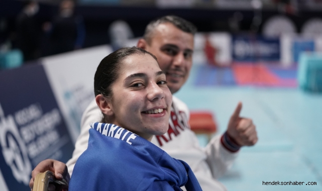 HENDEKLİ KARATECİ İREM DURMAZ MİLLİ TAKIMDA