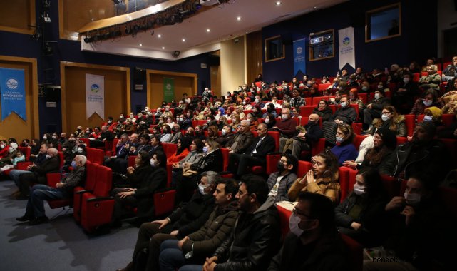 AKM'de Âşık Veysel anıldı