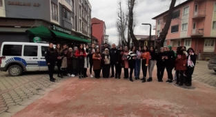 Hendek Emniyeti 8 Mart Dünya Kadınlar Gününü Unutmadı