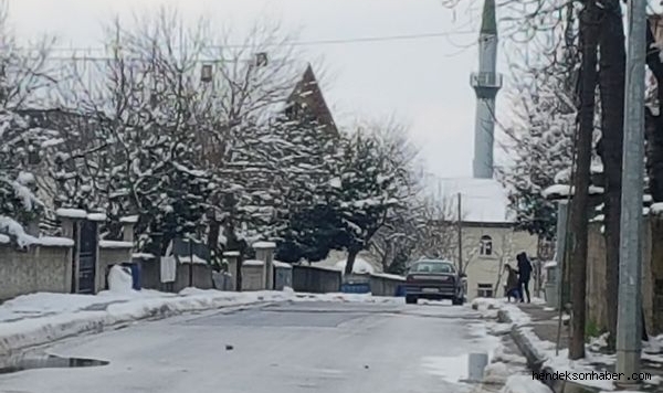 Hendek Geceleri Buz Kesiyor 