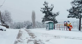 Hendek güne beyaz örtüyle uyandı