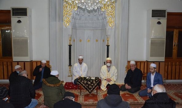 HENDEK'TE BERAT GECESİ  ELLER SEMAYA AÇILDI