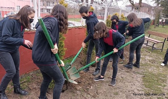 Hendek'te Yeşil Vatan İçin Yeşil Okul Bahçeleri…  ​