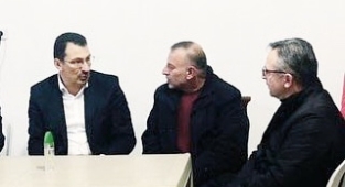 Ak Parti Genel Başkan yardımcısı Yavuz'dan Aygüneş Ailesine Taziye Ziyareti