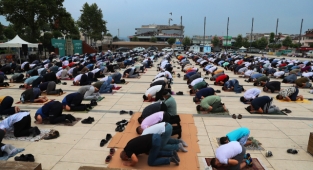 Bayram Namazı Demokrasi Meydanı’nda kılınacak