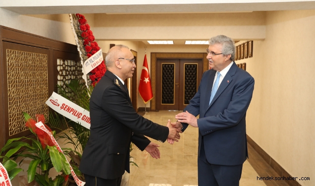 “Canları pahasına huzur temin eden Türk Polisi'ne şükran borçluyuz”