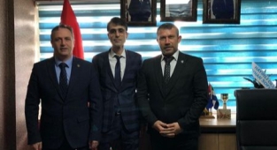 Hendek MHP’den İl Başkanlığına Atanan Kadir Şentürk’e hayırlı Olsun Ziyareti 