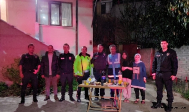 Kavga İhbarına Giden Hendek İlçe Emniyet Müdürlüğü Asayiş Ekiplerine Tatlı Sürprizi