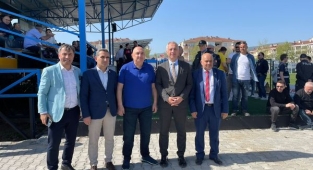 Milletvekili Engin Özkoç Hendekspor Belediye Kütahyaspor Mücadelesini Tribünden izledi