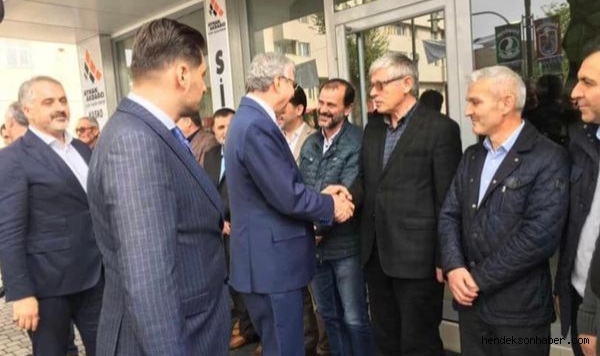 Hendek Ak Parti İlçe Teşkilatında Sönük Bayramlaşma 