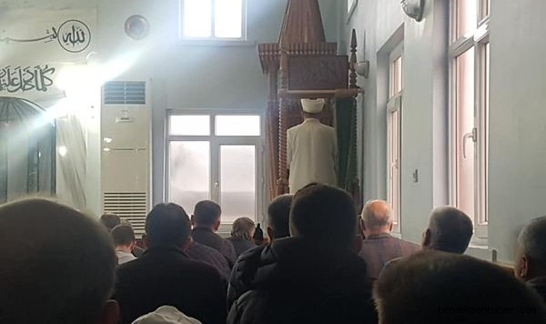 Hendek'te Bayramı Sabahı camiler doldu taştı