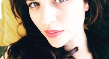 Hendekli Ünlü Oyuncu Şehit Emniyet Müdürü Gaffar Okkan'ın Kabrini Ziyaret Etti