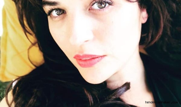 Hendekli Ünlü Oyuncu Şehit Emniyet Müdürü  Gaffar Okkan'ın Kabrini Ziyaret Etti