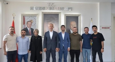 Hendek Ak Partili Gençler Başkan Babaoğlu’nu Ziyaret Etti