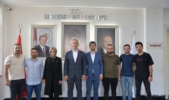 Hendek Ak Partili Gençler Başkan Babaoğlu’nu Ziyaret Etti