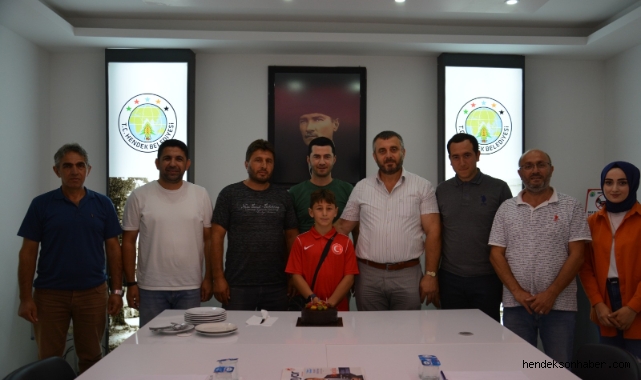 Hendek'in Gururu Milli Sporcu Barış Soylu'ya Jest