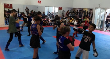 Hendek Şampiyonlar Fıght Akademi Spor Kulübü Vites Yükseltti