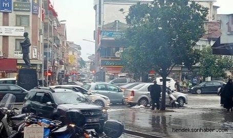 Bizden Söylemesi Salı Pazarına Giderken Şemsiyeleri Unutmayın 