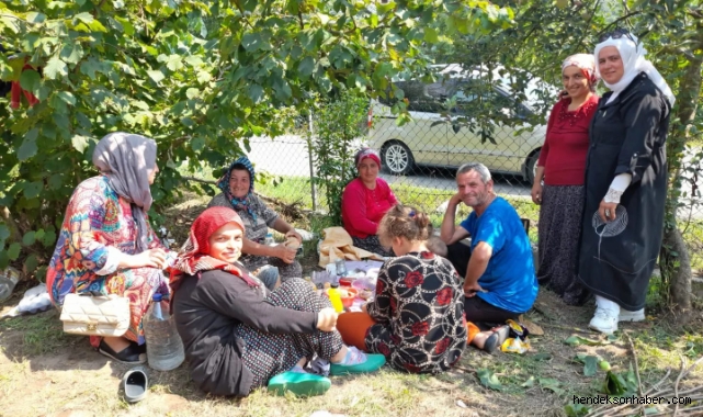 Hendek'te Fındık İşçilerinin Sofrasına Konuk Oldular