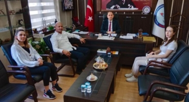 Hendek Deva Partisi İlçe Başkanı Emre Taşkın'dan Kahraman’a Hayırlı Olsun Ziyareti  