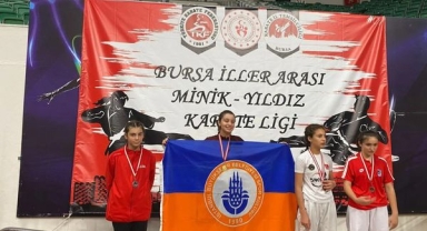 MİNİK YILDIZLAR PARLAMAYA DEVAM EDİYOR