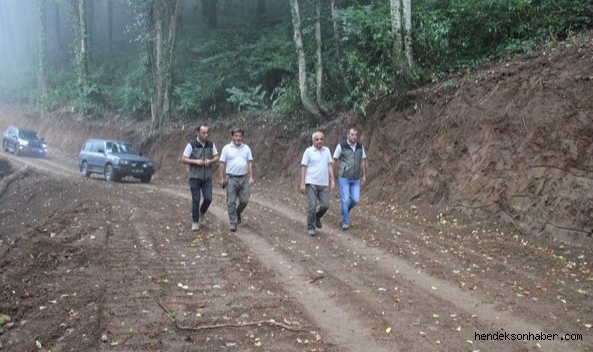 Polat Hendek'te Yeni Yol Çalışmalarını İnceledi