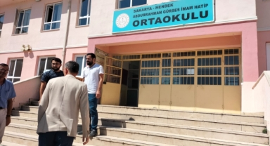 Vekil Dikbayır Abdurrahman Gürses İmam Hatip Ortaokulunda