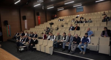 Hendek Belediye Meclisi 11 Gündemi 11 Dakikada Onayladı