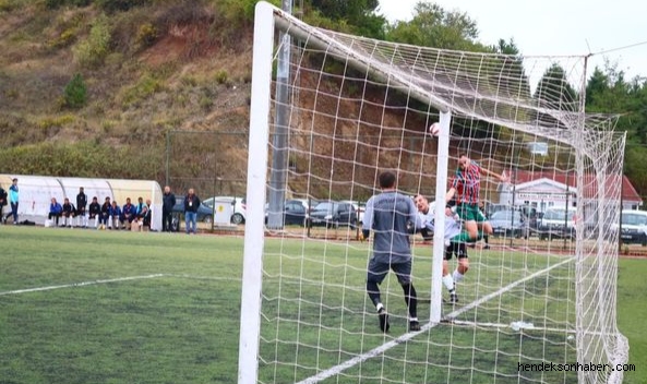 Hendek Dereköyspor'da İşler İyi Gitmiyor