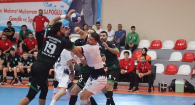 Sakarya Büyükşehir hentbol ilk yenilgisini aldı