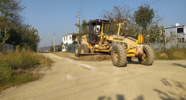 HENDEK BELEDİYE EKİPLERİ GÜLDİBİ MAHALLESİNDE