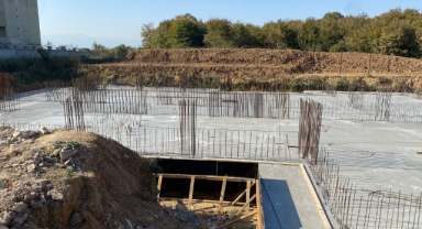 Hendek Devlet Bahçeli Fen Lisesinde çalışmalar tüm hızıyla sürüyor.