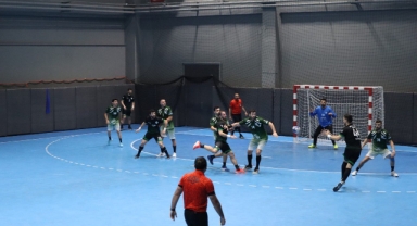 Sakarya Büyükşehir hentbol zirve takibini sürdürüyor