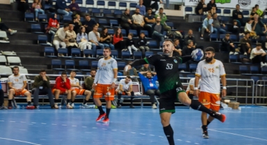 Sakarya Büyükşehir taraftarının önünde kazandı