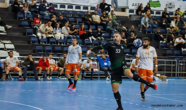 Sakarya Büyükşehir taraftarının önünde kazandı