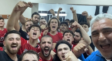 1954 Hendekspor Yalova Deplasmanından Lider Dönüyor