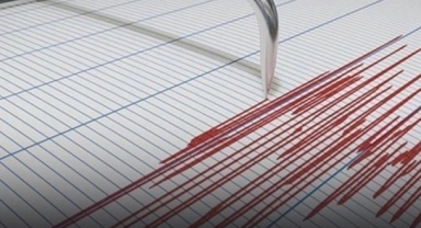 Beşik gibi sallanıyoruz