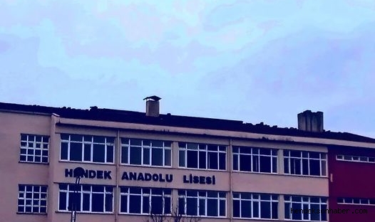 Hendek Anadolu Lisesi Binası Tarih Oluyor