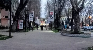 Hendek Muammer Sencer Caddesi'nde yasağı takan yok