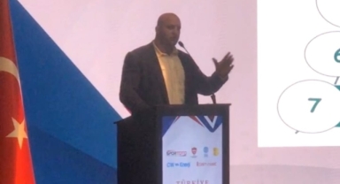 Yağlı Güreş Kurultayında Konuşan Başpehlivan Ahmet Kavakçı Önemli Konulara Dikkat Çekti