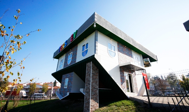 Başkan Ekrem Yüce’den öğrencilere Ters Ev müjdesi