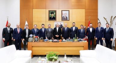 Başkan Ekrem Yüce, SATSO heyetini ağırladı: Hepimiz Sakarya için varız