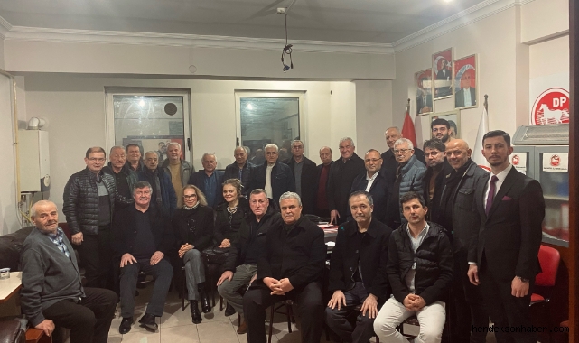 Demokrat Parti Sakarya İl Yönetimi mevcut binaya sığmadı.