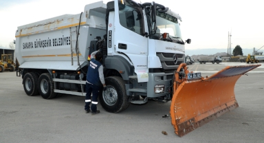 Sakarya Büyükşehir araçları yağış öncesi hazır hale getiriyor