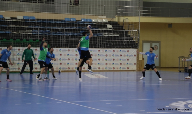 Sakarya Büyükşehir hentbolda hedef iki kupayı da kazanmak