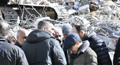 Akşener, deprem bölgesinde