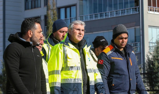 Başkan Yüce afet bölgesinde açıkladı: “Adıyaman’a konteyner kent kuruyoruz”