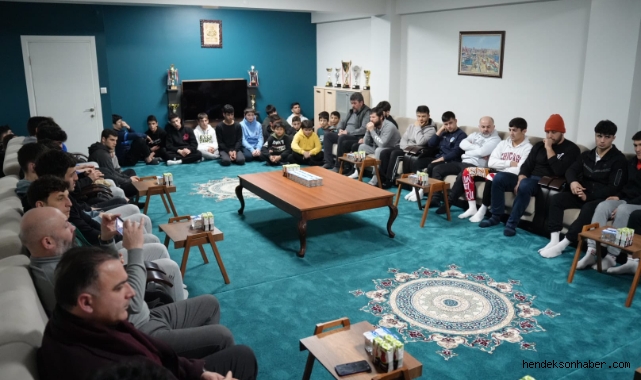 Hendek Gençlik Merkezi Spor Kulübü ile TOHM Güreş Merkezi işbirliğinde Mevlid-i Şerif programı düzenlendi